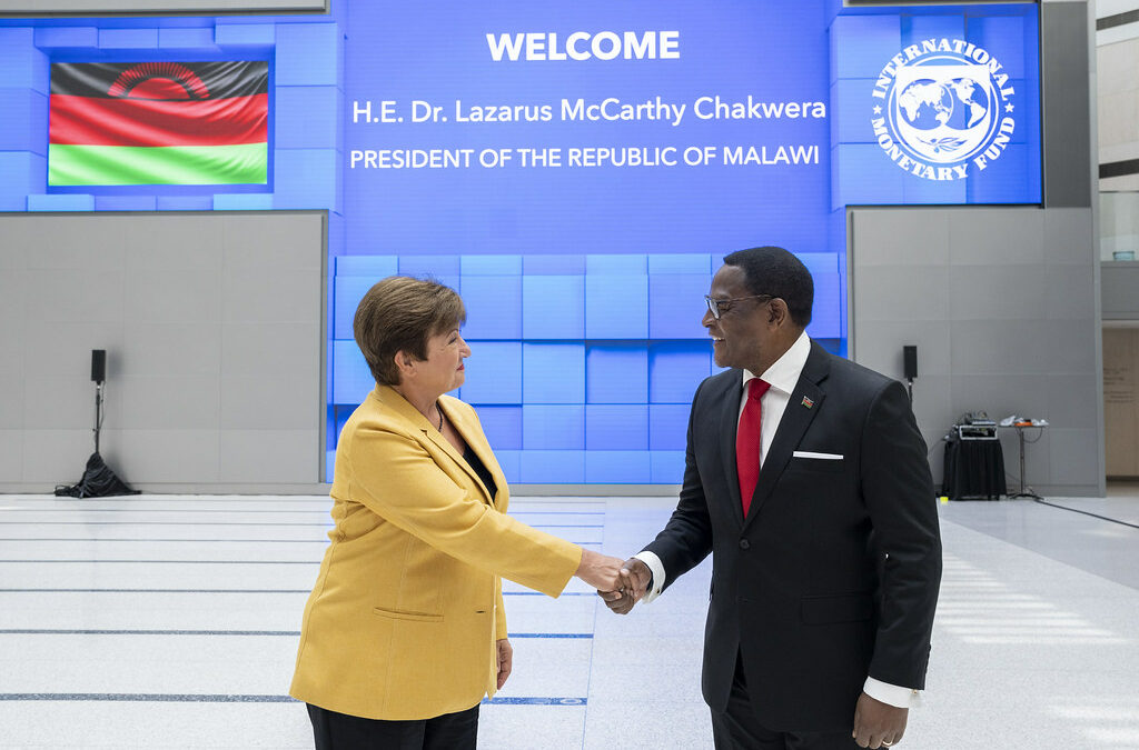 Malawi’s President Implements Temporary Ban on Foreign Travel Amid Economic Crisis